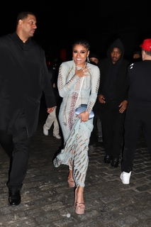 Ariana DeBose feet photo thumbnail