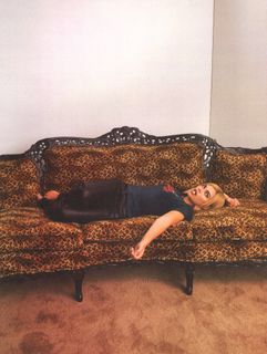 Ariana Greenblatt feet photo thumbnail