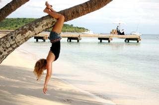 Ariana Madix feet photo thumbnail