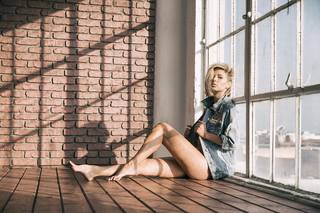 Ariana Madix feet photo thumbnail