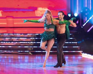 Ariana Madix feet photo thumbnail