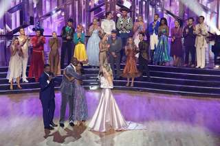 Ariana Madix feet photo thumbnail