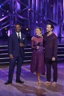 Ariana Madix feet photo thumbnail