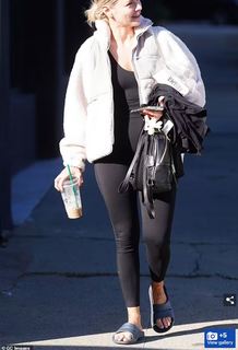 Ariana Madix feet photo thumbnail