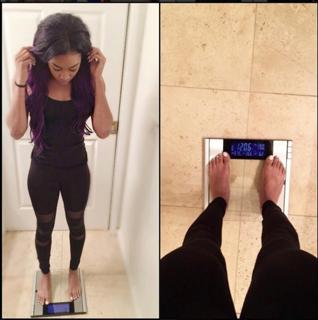 Ariane Andrew feet photo 1
