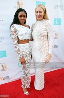 Ariane Andrew feet photo 6
