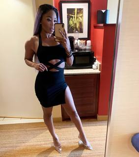Ariane Andrew feet photo 4
