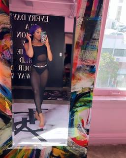 Ariane Andrew feet photo 13