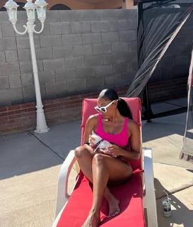 Ariane Andrew feet photo 4