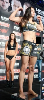 Ariane Lipski feet photo 2
