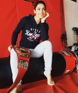 Ariane Lipski feet photo 8