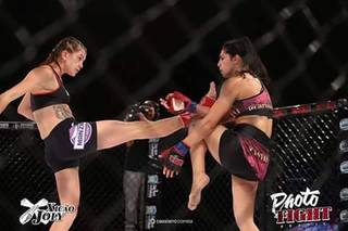 Ariane Lipski feet photo 3