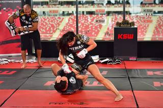 Ariane Lipski feet photo 16