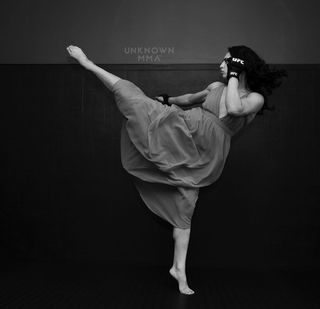 Ariane Lipski feet photo 7