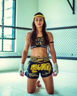 Ariane Lipski feet photo 7