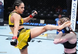 Ariane Lipski feet photo 5