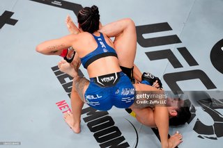 Ariane Lipski feet photo 8