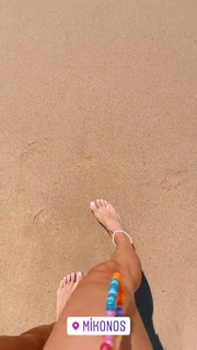 Arianna Bertoncelli feet photo 1