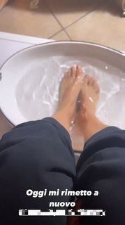 Arianna Bertoncelli feet photo 17