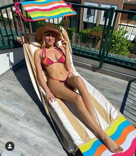 Arianna Bertoncelli feet photo 9