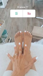 Arianna Bertoncelli feet photo 11