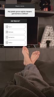 Arianna Bertoncelli feet photo 3