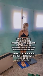 Arianna Bertoncelli feet photo 8