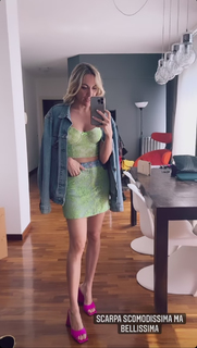Arianna Bertoncelli feet photo 3