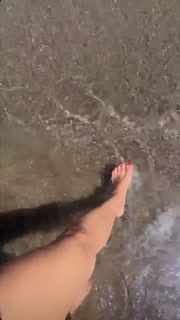 Arianna Bertoncelli feet photo 1