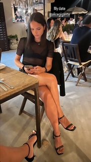 Arianna Bertoncelli feet photo 1