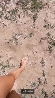 Arianna Bertoncelli feet photo 4