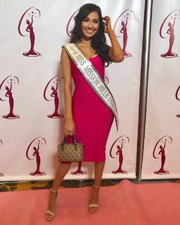 Arianna Lemus feet photo 10
