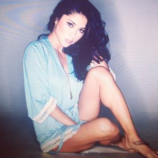 Arianny Celeste feet photo thumbnail