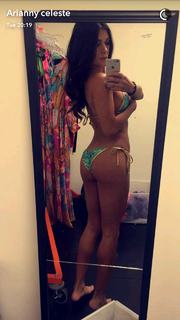 Arianny Celeste feet photo thumbnail