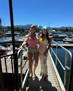 Arianny Celeste feet photo thumbnail