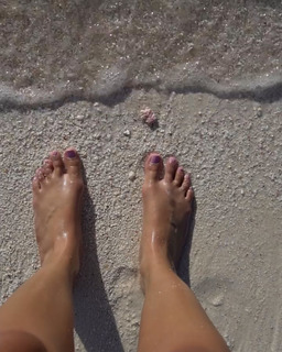 Arianny Tenorio feet photo thumbnail