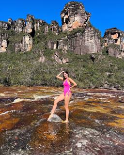 Arianny Tenorio feet photo thumbnail