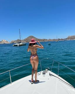 Arianny Tenorio feet photo thumbnail