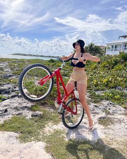 Arianny Tenorio feet photo thumbnail