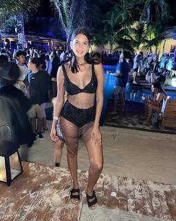 Arianny Tenorio feet photo thumbnail