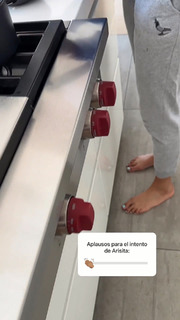 Arianny Tenorio feet photo thumbnail