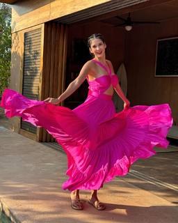 Arianny Tenorio feet photo thumbnail