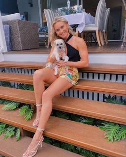 Ariarne Titmus feet photo 2