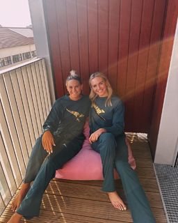 Ariarne Titmus feet photo 12