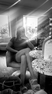Ariarne Titmus feet photo 7