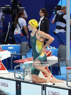 Ariarne Titmus feet photo 1