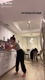 Ariel Martin feet photo 2