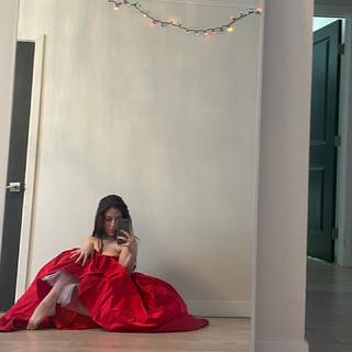 Ariel Martin feet photo 3