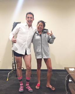 Ariel Tweto feet photo thumbnail