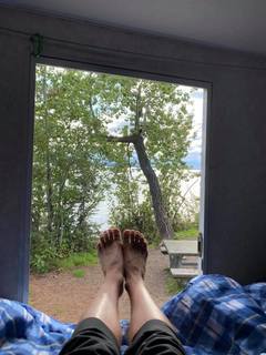 Ariel Tweto feet photo thumbnail